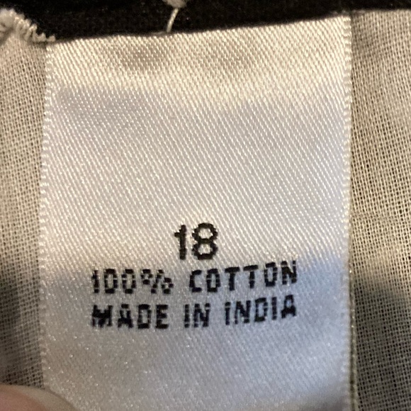 EC Kim Rogers Signature Black & White Eyelet Design MIDI Skirt Size 18 - Picture 11 of 12